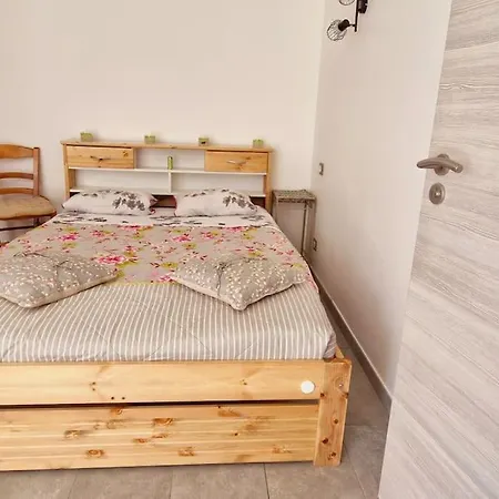 Dans Un Petit Village Entre Annecy - Geneve Apartment